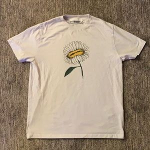 1017 ALYX 9SM graphic tee with flower size M